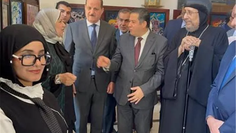 نائب رئيس جامعة الأزهر يفتتح المعرض الفني لكلية التربية للبنات 