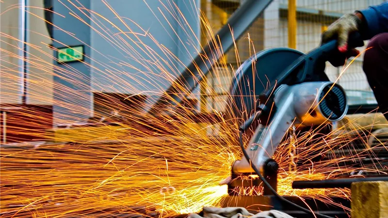 ارتفاع 1.5% في الإنتاج الصناعي.. الأدوية والمركبات تقود النمو