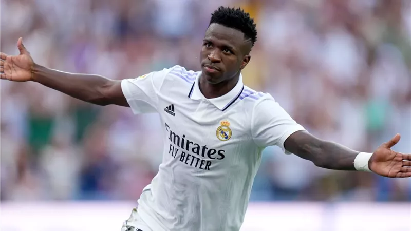 بعد أزماته الأخيرة.. فينيسيوس مهدد بالرحيل عن ريال مدريد