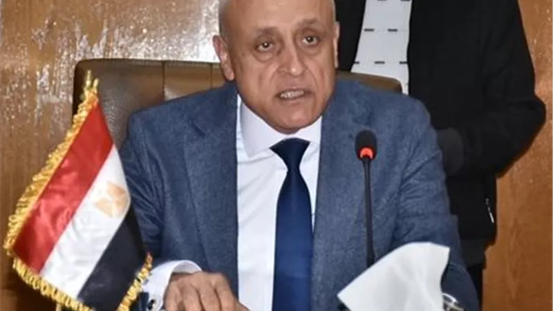 محافظ الأقصر يشيد بالنيابة الإدارية في إعداد كوادر تساهم في ترسيخ العدالة