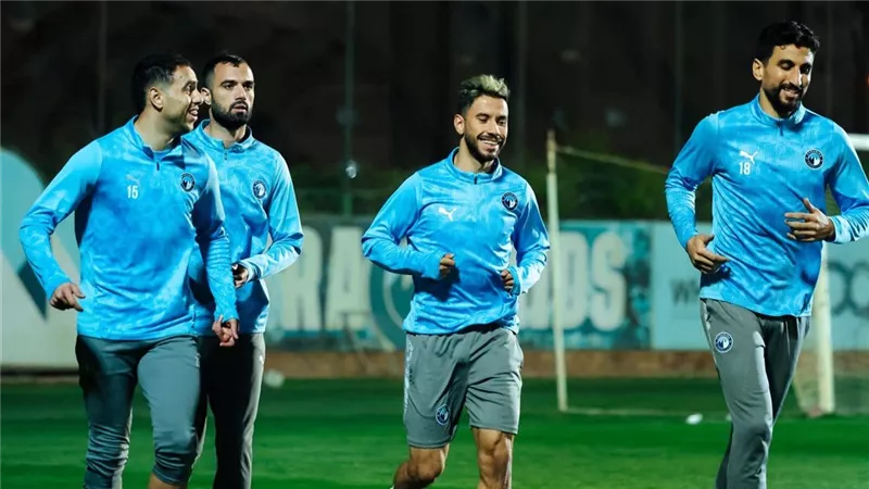 قمة نارية في استاد القاهرة.. بيراميدز يستعد للزمالك بقوة أجنبية