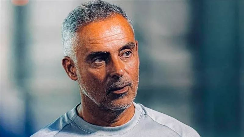 وكيله: الأهلي مهتم بالتعاقد مع جوزيه جوميز.. وليس لدينا أزمة 