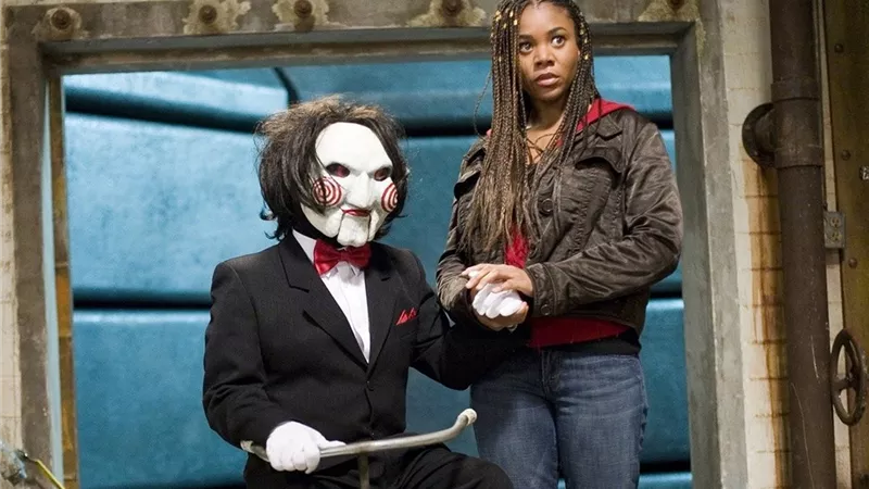 فيلم Scary Movie 6 يسخر من مايكل جاكسون|فيديو