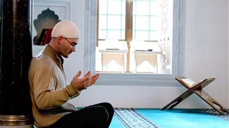 ما هو الدعاء الذي لا يرد؟ كلمات مستجابة خفيفة على اللسان