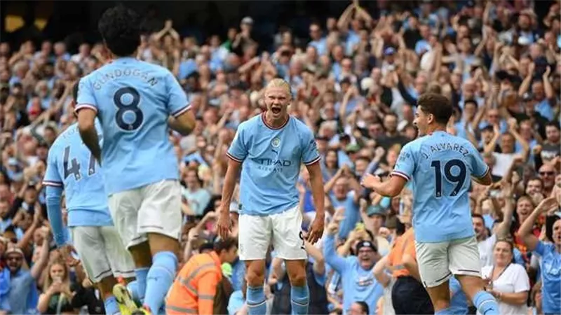 تشكيل مانشستر سيتي لمواجهة بيرنلي في الدوري الإنجليزي