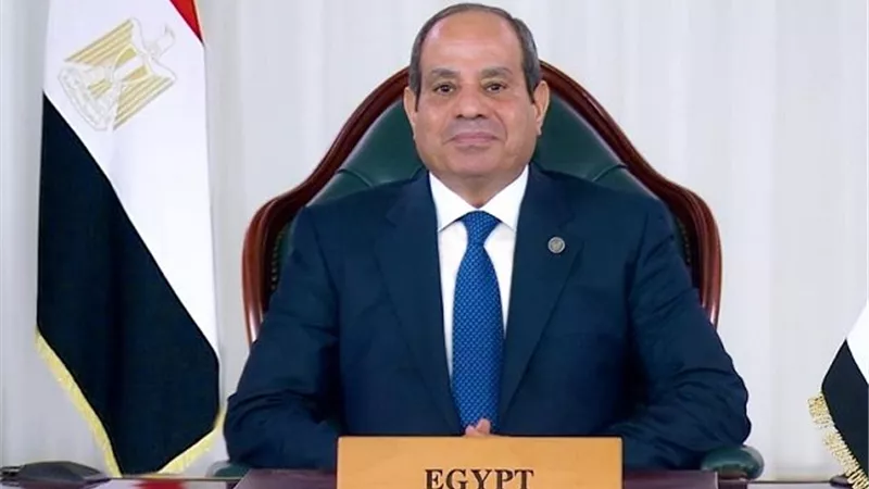 نقيب الأشراف يهنئ الرئيس السيسي والقوات المسلحة بذكرى تحرير سيناء