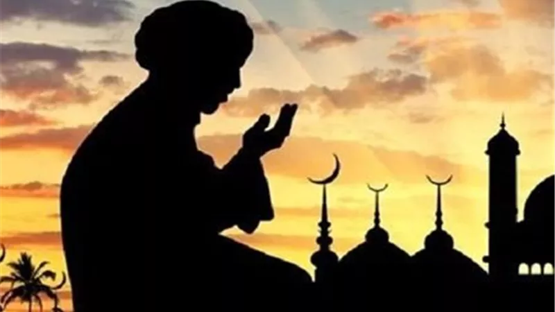 مواقيت الصلاة غدًا الجمعة مع بدء التوقيت الصيفي