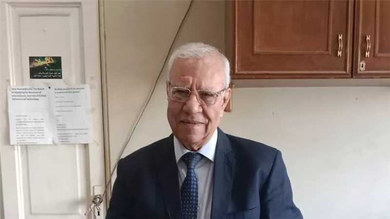 كامل عتمان يوضح أسباب نجاح تصنيع الأعلاف وأثرها على نمو الحيوان
