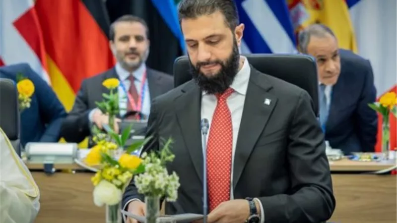 الشرع: يجب تحرك دولي لوقف هجمات إسرائيل وبلادي ممر آمن بين الخليج وأوروبا
