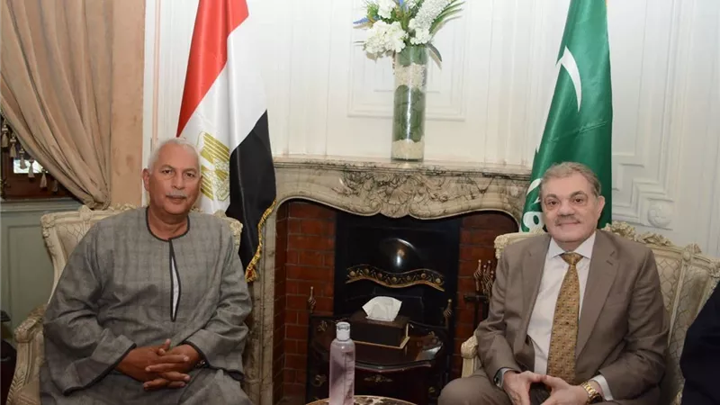 رئيس الوفد يشكل اتحاد الفلاحين الوفدى