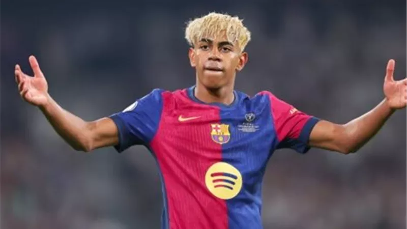لامين يامال يُتوج بجائزة أفضل لاعب في شهر أبريل بالليجا 