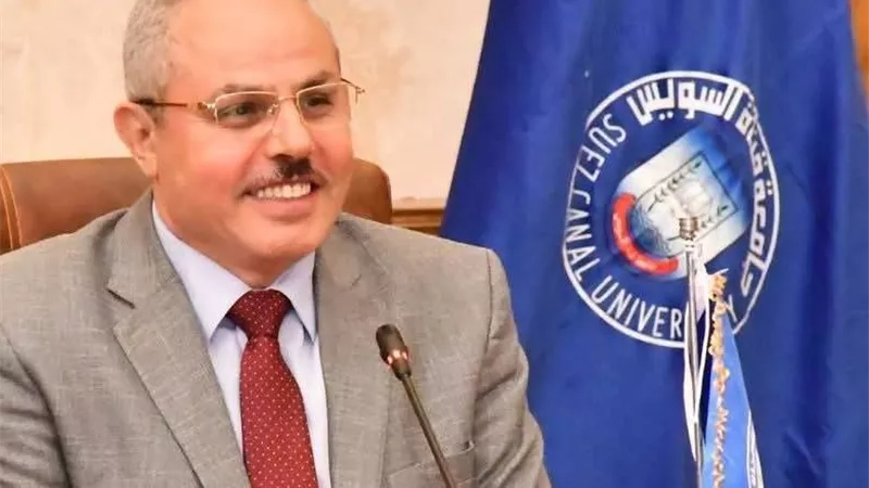 جامعة قناة السويس تكرم الفائزين بمسابقة 