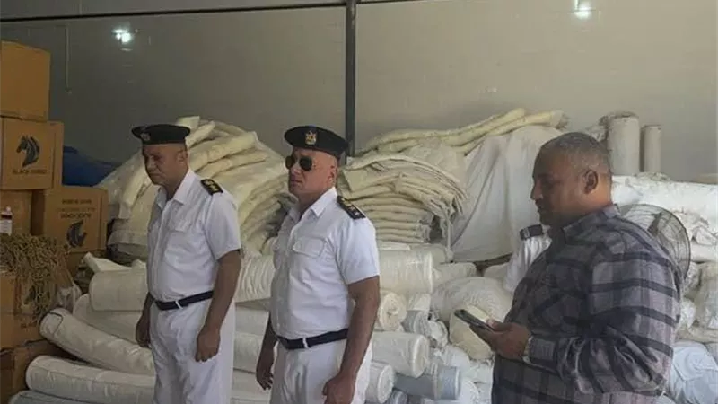 «العبور الجديدة» تغلق منشآت مخالفة لحماية الرقعة الزراعية