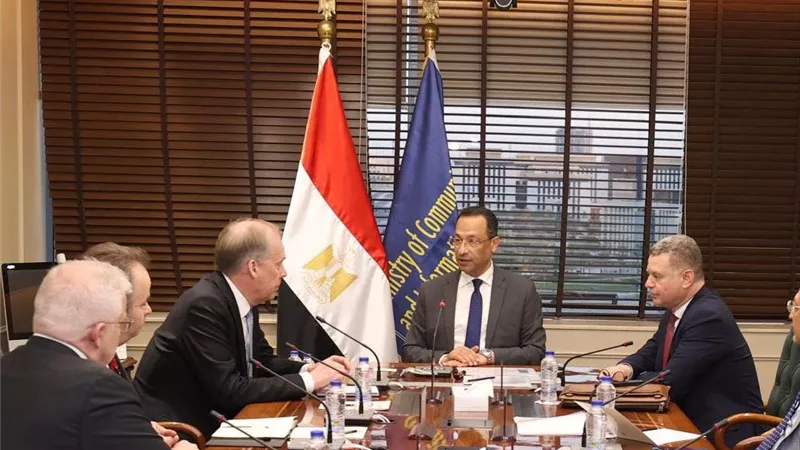 وزير الاتصالات يبحث مع فنلندا ونوكيا إنشاء مركز دعم إقليمي بمصر