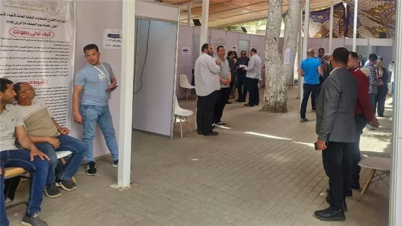 نقيب أطباء الأسنان يشيد بتجربة التصويت الإلكتروني في انتخابات النقابة