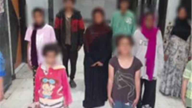 القبض على عصابة تستغل الأطفال في التسول بالقاهرة وتبيع السلع بشكل إلحاحي