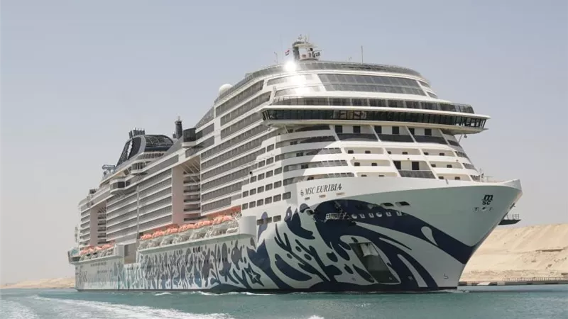 سفينة الركاب العملاقة «MSC EURIBIA» تعبر قناة السويس
