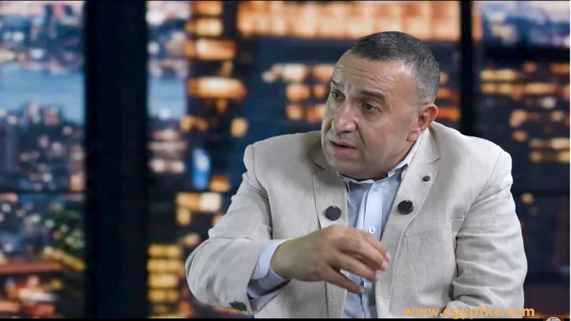 وائل لطفي: جوهر العداء للفن يكمن في خوف التيارات المتشددة من الوعي|فيديو