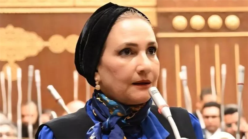 مخالفة قانونية.. سؤال برلماني بشأن السماح بإعلانات المراهنات في الملاعب 