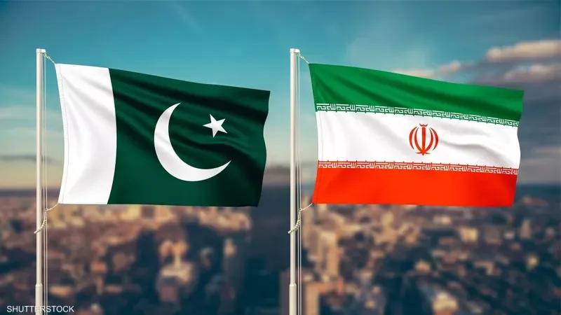 وزير الداخلية الباكستاني يبدأ زيارة 