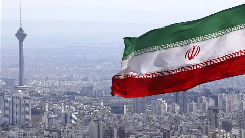محمد صدقيان: طهران تفضل الاحتفاظ بمركزية القرار في كل الملفات|فيديو