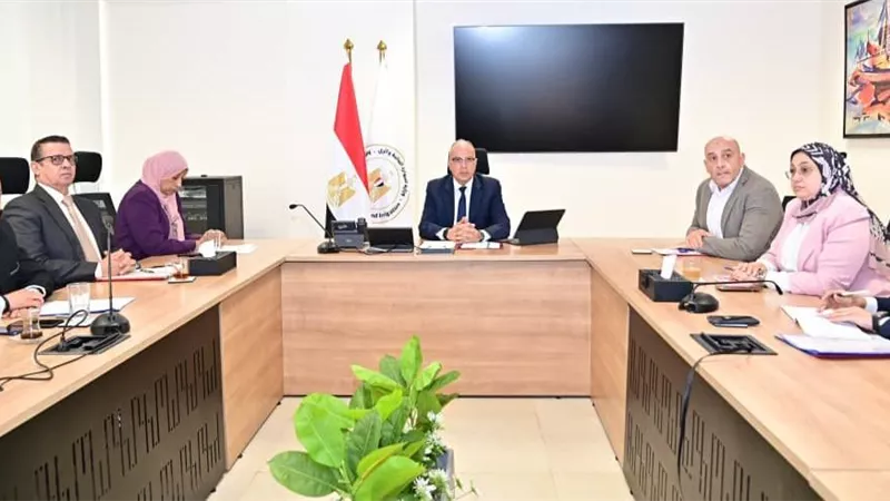 وزير الري يتابع إجراءات التحول الرقمي بهيئة المساحة 