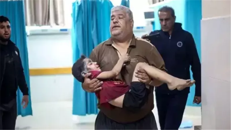 كارثة وشيكة.. الصحة الفلسطينية تحذر من خطر توقف محطة الأكسجين الوحيدة بغزة