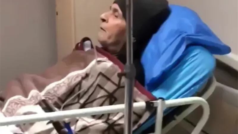 الاحتلال يمنعنا من حضنه.. أسرة شيخ الأسرى الفلسطينيين تناشد العالم لإنقاذه