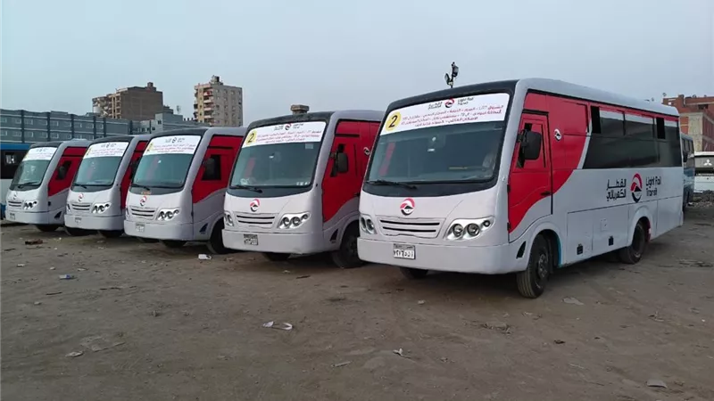 بدء منظومة النقل الجديدة بمدينة الشروق.. وتنفيذ خطة شاملة لتطوير الطرق