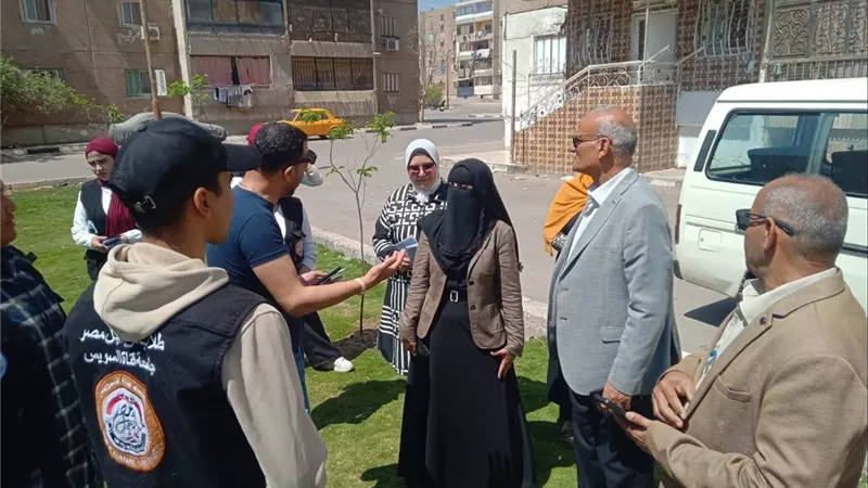 زراعة عدد من الأشجار بمسطحين بالمرحلة الخامسة جاهز بحي ثالث الإسماعيلية