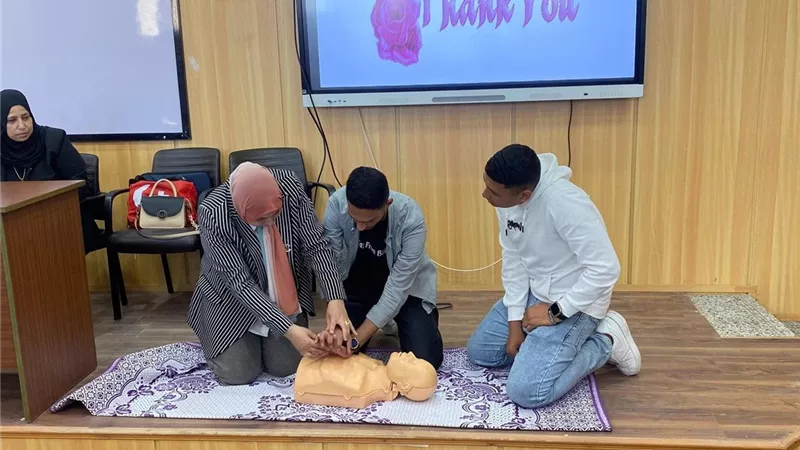 كلية التمريض بدمياط الأهلية تُدرب الطلاب على مهارات إنقاذ الحياة