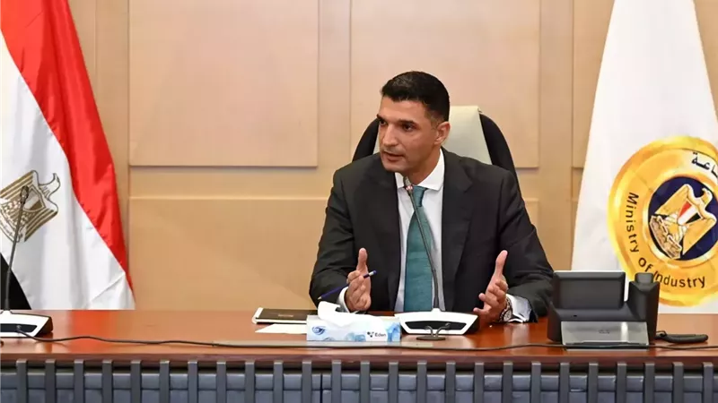 قرارات عاجلة و تيسيرات من الصناعة لدعم المشروعات الصناعية.. تعرف عليها