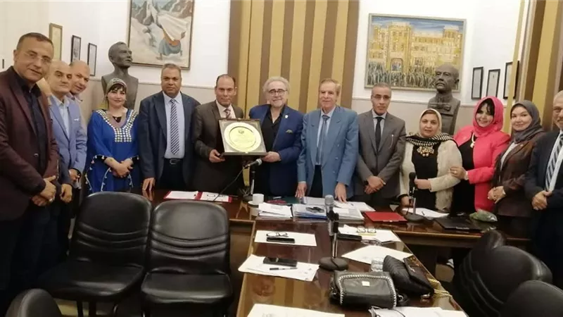 المجلس الاستشاري لاتحاد كتاب مصر يجتمع لبحث تطوير العمل النقابي 