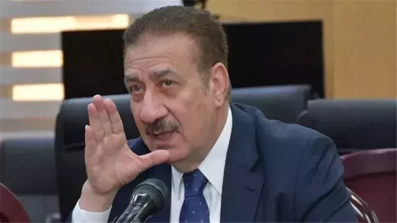 في عيد العمال.. محافظ بورسعيد يشيد بجهود 