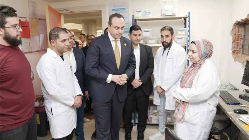 السبكي يتفقد منشآت الرعاية الصحية بالإسماعيلية ويؤكد رفع كفاءة الخدمة 