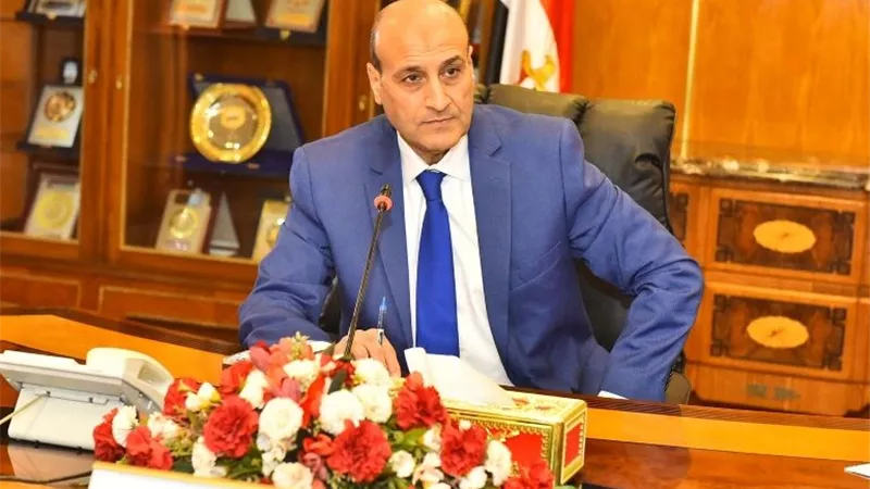 محافظ أسيوط: توريد 133.5 ألف طن قمح للصوامع والشون منذ بدء موسم الحصاد