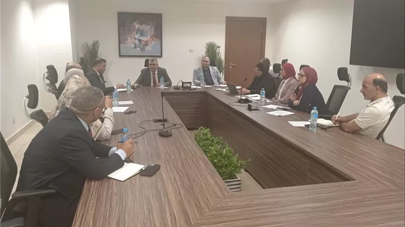 نائب وزير الصحة يتابع تسريع وتيرة تنفيذ المشروعات الجارية