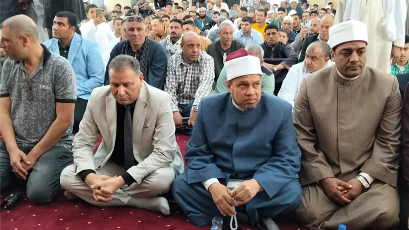 محافظ كفر الشيخ يفتتح مسجد 