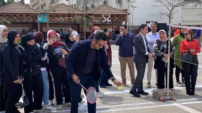 بالصور.. يوم رياضي للطلاب الوافدين بكلية الصيدلة بجامعة المنصورة 