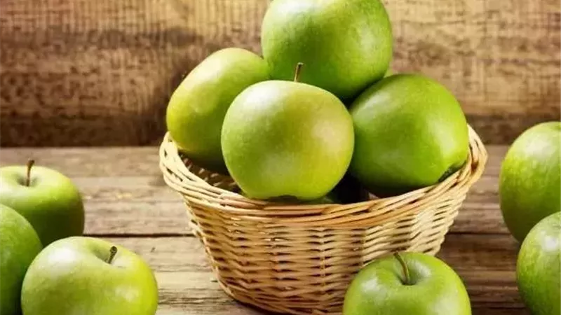 تفاحتان في الأسبوع.. سر بسيط لقلب أقوى وهضم أفضل