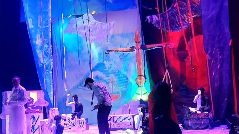 العرض المسرحي «كلمات بلا معنى» و«الخادمات» في ختام «نوادي المسرح» بالصعيد 