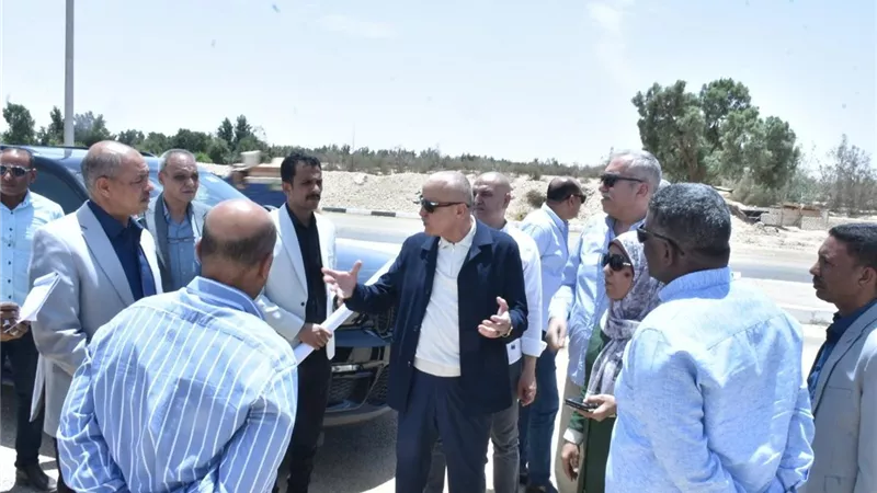 محافظ الأقصر يوجه بإنشاء طريق جديد لربط 