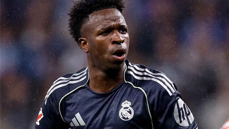 ثنائية فينيسيوس تقود ريال مدريد للفوز على إسبانيول في الليجا