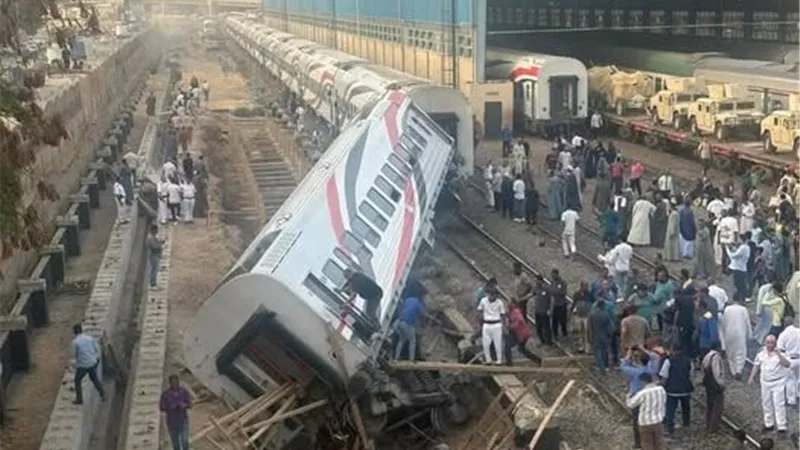 بعد إصابة 3 أشخاص.. محافظ أسوان يوجه بسرعة رفع 