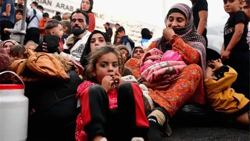 هروبًا من الحرب.. 636 ألف لبناني نزحوا إلى سوريا منذ 2 مارس