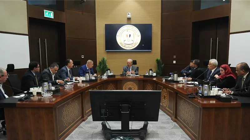 نائب رئيس الوزراء للشئون الاقتصادية يلتقي أعضاء مجلس اتحاد المستثمرين