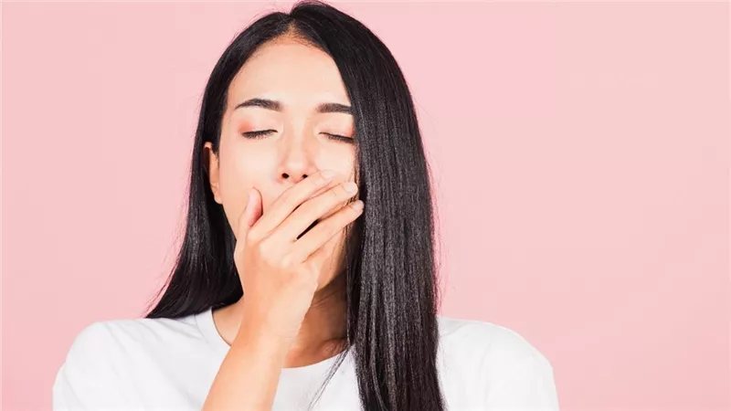 التثاؤب يمنع ارتفاع درجة حرارة الدماغ 