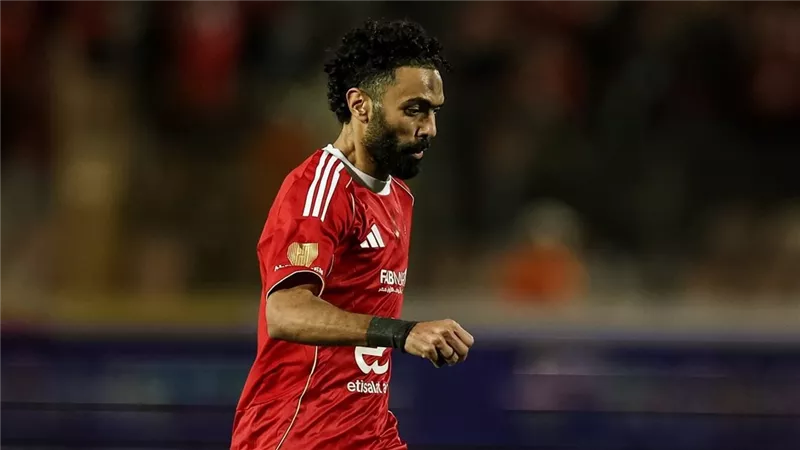 الأهلي يقترب من حسم تجديد عقد حسين الشحات