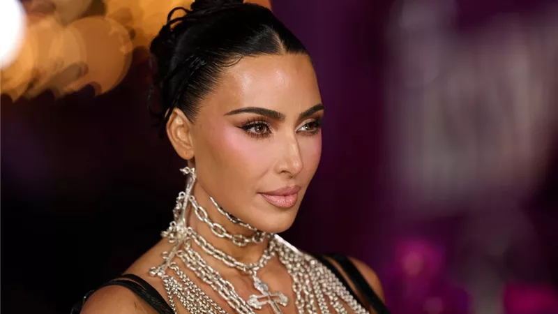كيم كارداشيان تفشل في اختبار المحاماة 