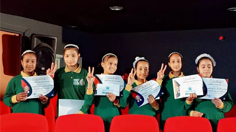 بعد فوزهم بالمركز الأول بالأقصر.. تكريم نجوم مدرسة الشيخ الأمير المجتمعية